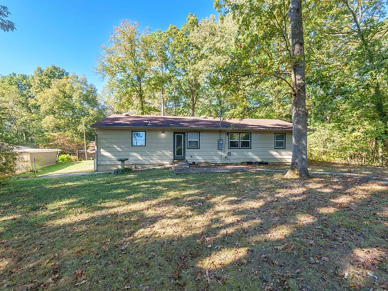 325 Bayless Ave — Photo 27