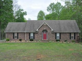 1007 Keystone Dr, Pleasant View, TN 37146