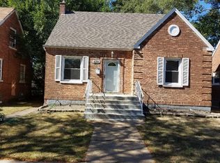 10030 S Oglesby Ave, Chicago, IL 60617