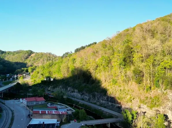0 S State Highway 15, Vicco, KY 41773