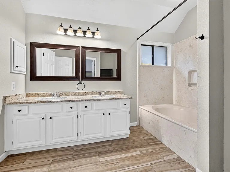 4706 Colby Dr — Photo 10