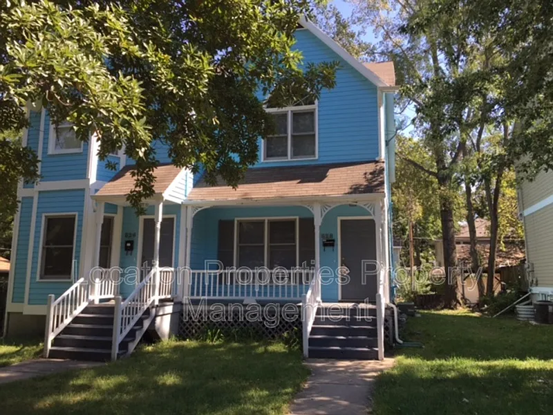 3 bed, 2.5 bath, 1600 sqft, $1,950 — Photo 2