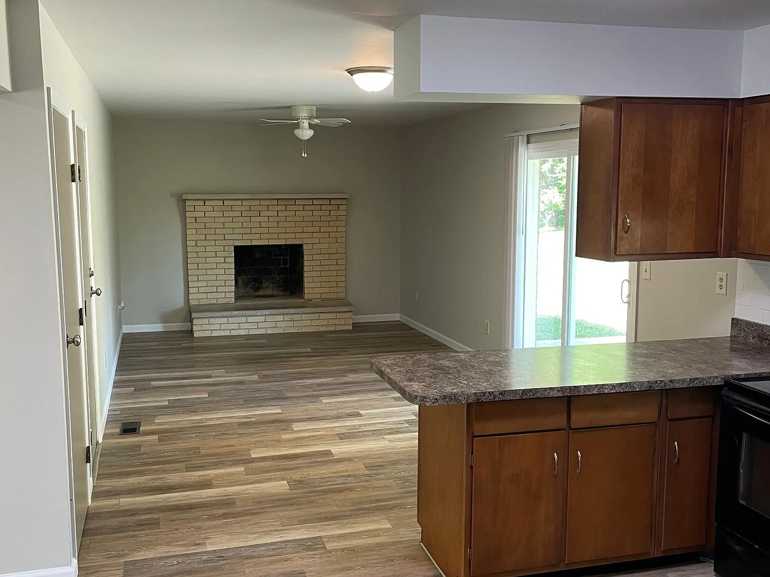 2511 Flowerstone Dr — Photo 2
