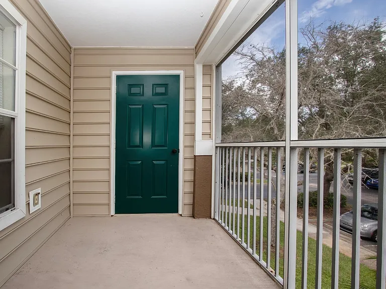 7405 Vista Way #203 — Photo 8