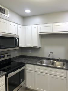 10131 Sakura Dr APT D, Saint Louis, MO, 63128