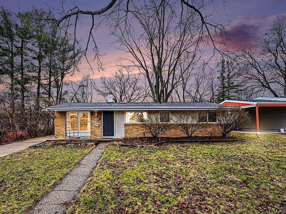 1st image of 2840 Canterbury Rd