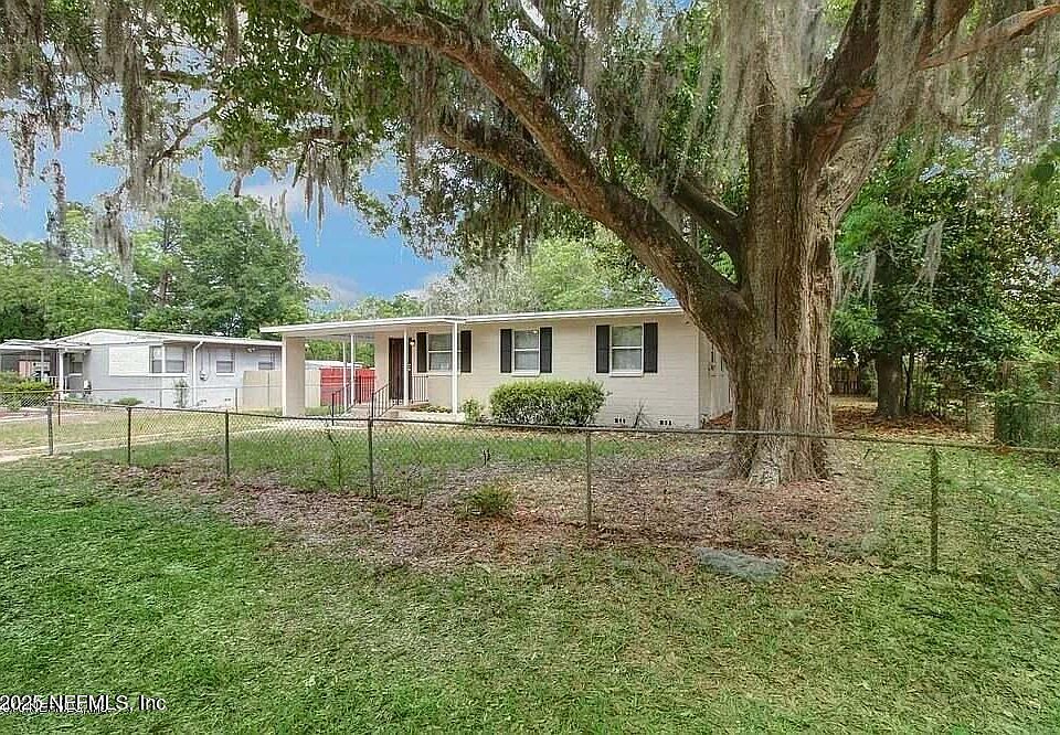 2nd image of 6805 RESTLAWN Drive