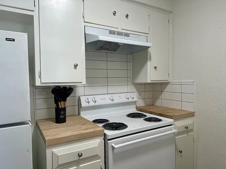 2101 16th St #1F — Photo 11