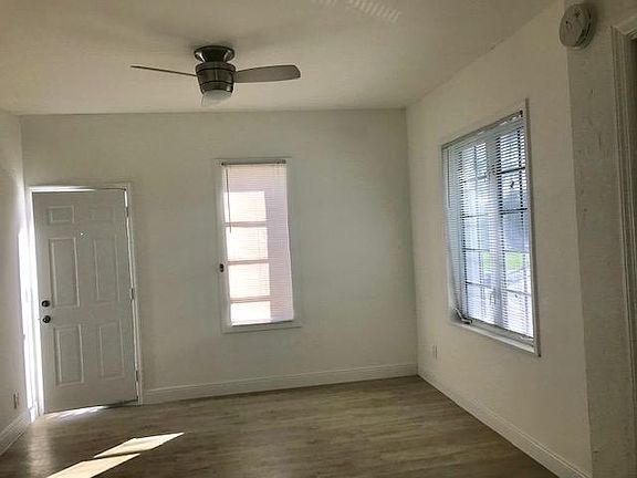 5th image of 253 Royal Poinciana Way APT 5