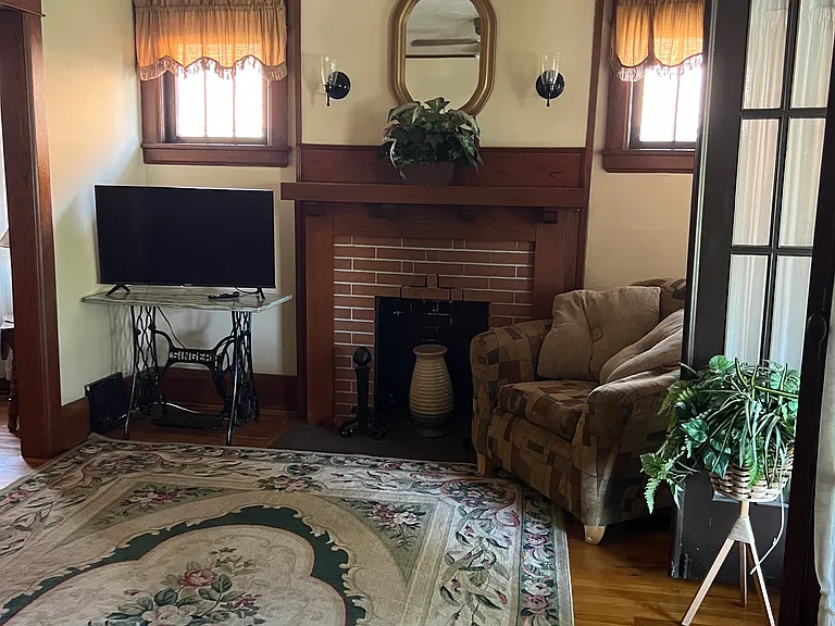 2624 Chestnut St #2 — Photo 5