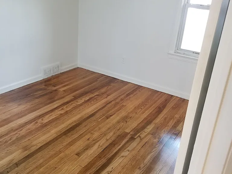 15332 Saint Marys St — Photo 12