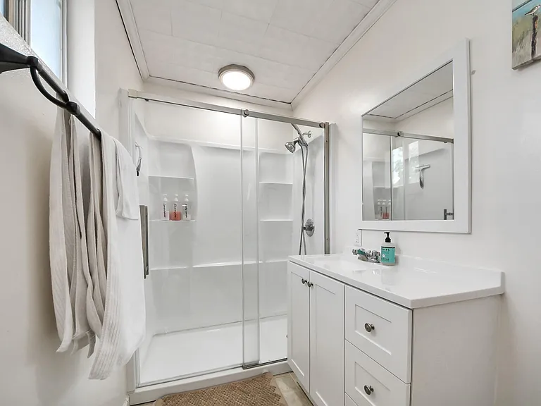17018 Water Oak Dr #B — Photo 34