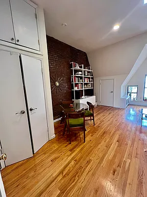 Rented by Oxford Property Group | media 15