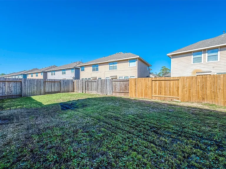 14330 Fairbuff Ln — Photo 33