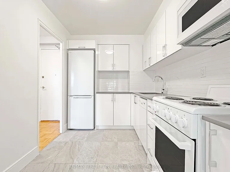 490 Eglinton Ave E #206 — Photo 7