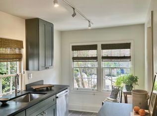 1865 Ridgewood Dr, Atlanta, GA 30307