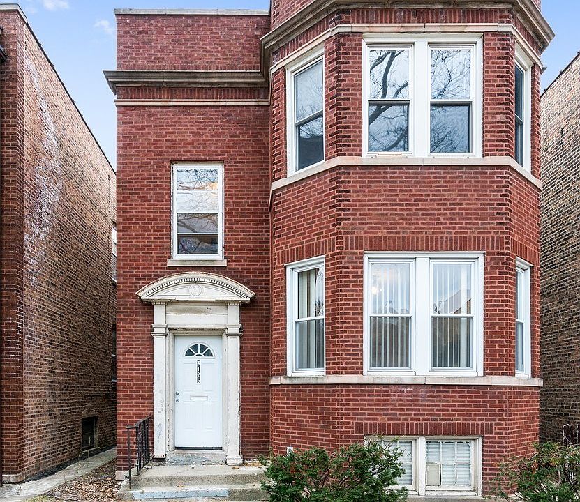 1st image of 4125 N Francisco Ave Unit 2