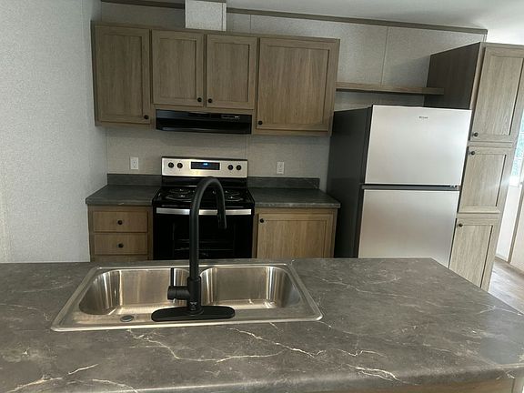 3rd image of 4808 S Elwood Ave #636