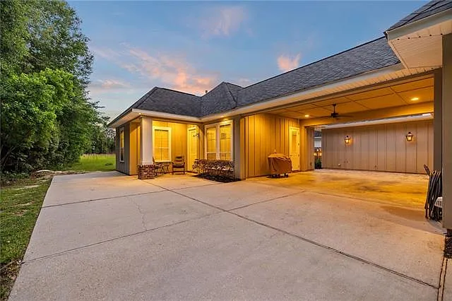 1029 Spring Haven Ln — Photo 40