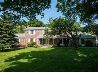 28 Whittier Rd, Milton, MA 02186