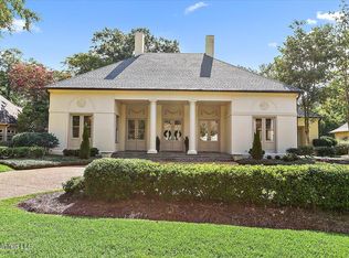 121 Windrush Dr, Ridgeland, MS 39157