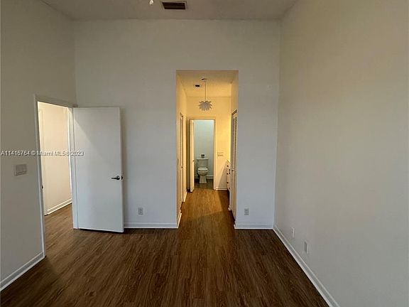 4th image of 2722 NE 1st St #3