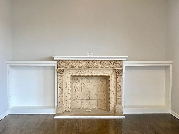 2nd image of 7153 Grandunit #302