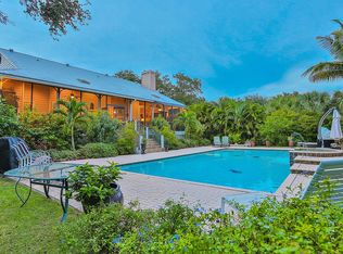 8901 Fishermens Bay Dr, Sarasota, FL 34231