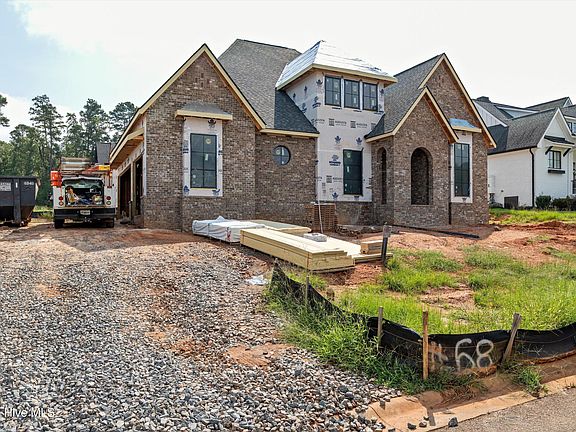 2nd image of 3156 Carillon Way