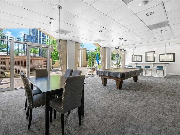 2479 Peachtree Rd NE #1801 — Photo 31