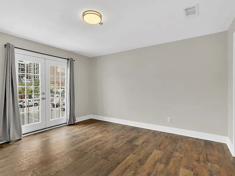 1808 State St #209 — Photo 25