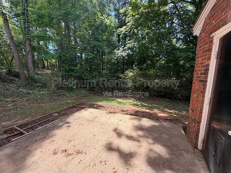 1955 Patterson Ct — Photo 22