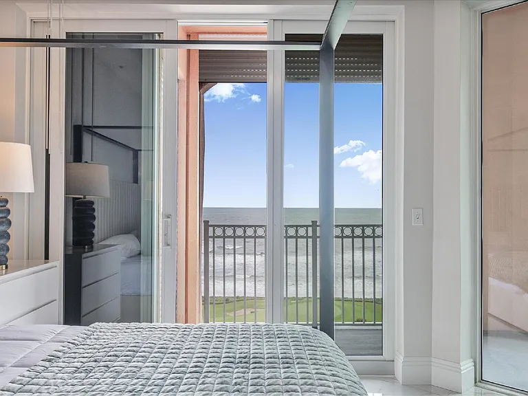 200 Ocean Crest Dr #1111 — Photo 36