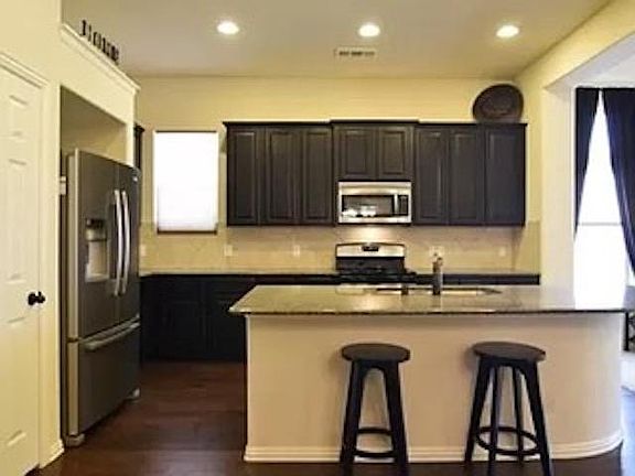 4th image of 2652 Costa Mesa Dr