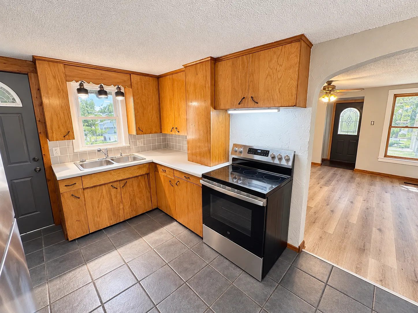 612 S Main St Tripoli — Photo 2