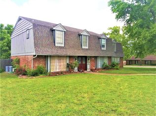 417 Ridge Rd, Edmond, OK 73034