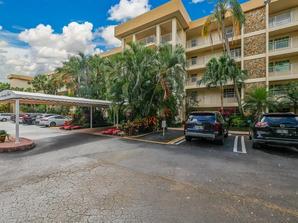 4000 Cypress Grove Way #207, Pompano Beach, FL 33069