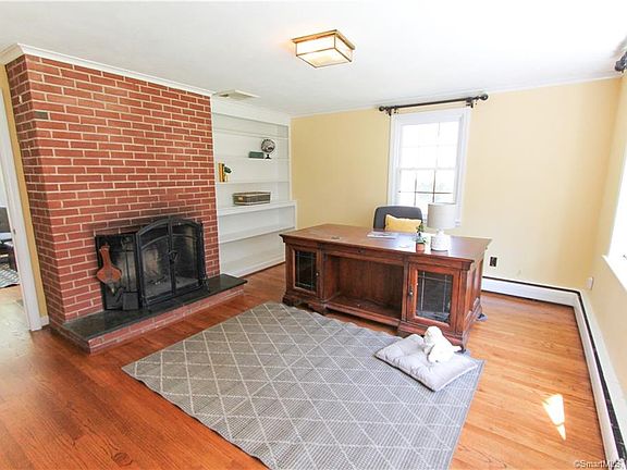 3rd image of 67 Ferncliff Dr