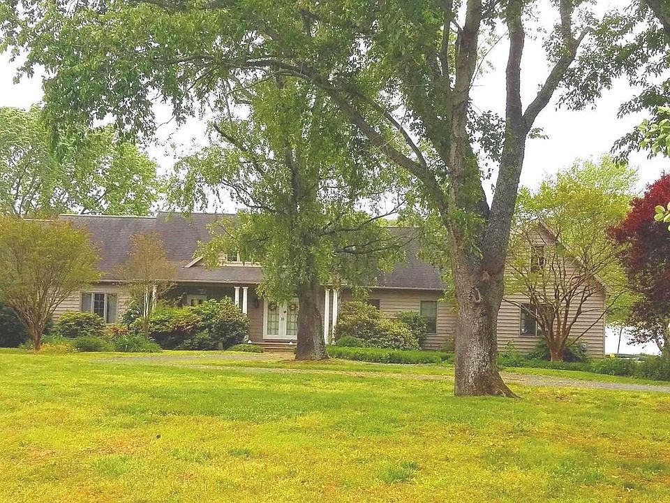 1st image of 125 Quail Run Dr