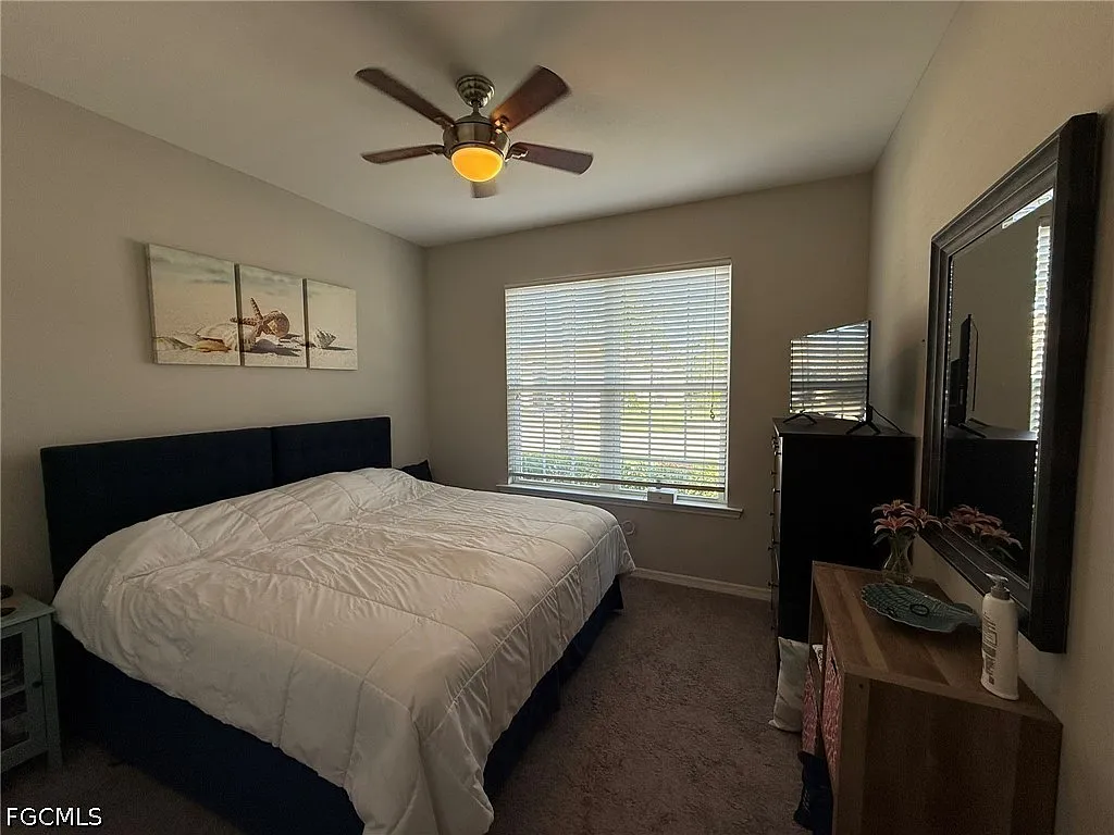 3 bed, 2.0 bath, 1999 sqft, $5,500 — Photo 2