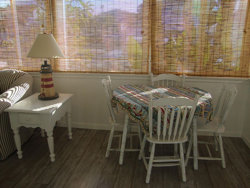 Dining or workstation.