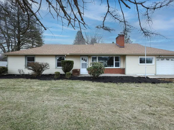 42915 Savage Rd, Van Buren Township, MI 48111