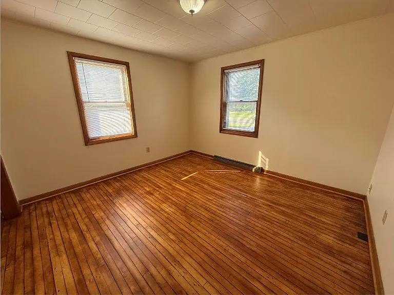 437 W Mill St #3 — Photo 8