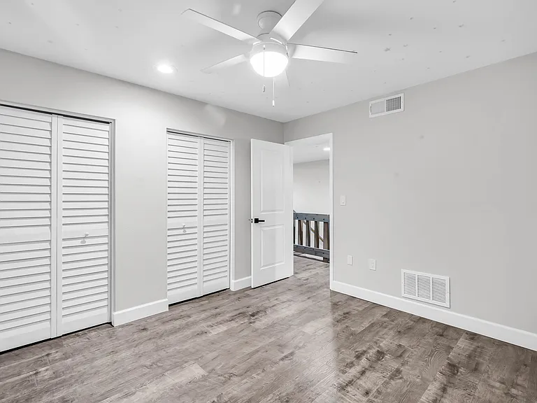 14053 Feather Sound Dr — Photo 20