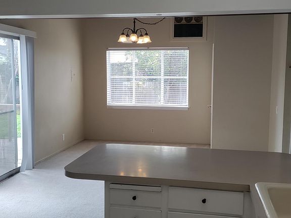 2nd image of 2358 Boxwood Dr