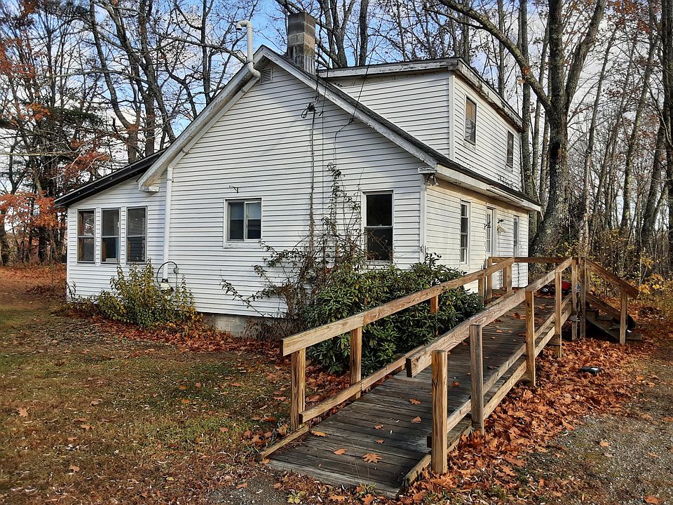 2nd image of 80 Linscott Road