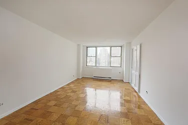 Rented by Manhattan Skyline