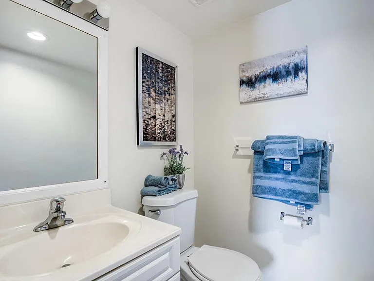 Stoneridge at Mark Center Apartment Homes — Photo 10