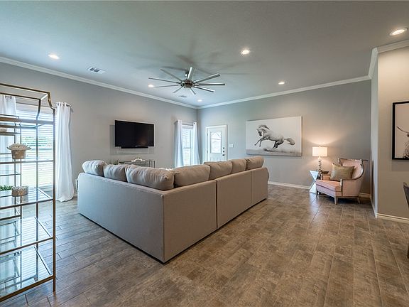 3rd image of 3625 Kenyon Dr