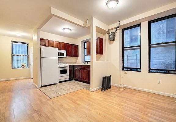 4th image of 463 W 159th St APT 4